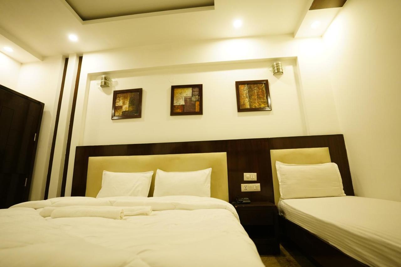 Hotel Sehej Inn Нью-Делі Екстер'єр фото